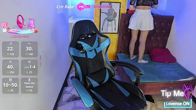 Snapshot of alison_moon7 chatting on November 22, 2025, 3:11 pm alison moon7 online show from November 22, 2025, 3:11 pm