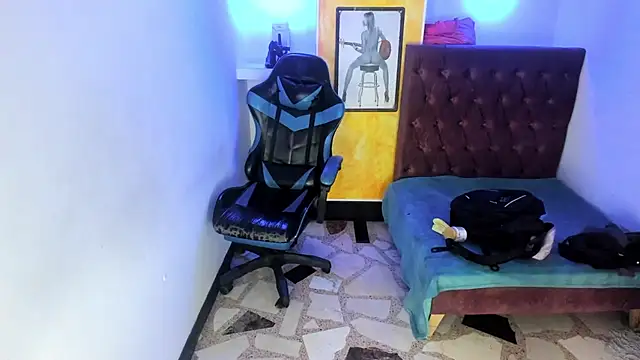 Snapshot of alison_moon7 chatting on November 14, 2025, 12:53 pm alison moon7 online show from November 14, 2025, 12:53 pm