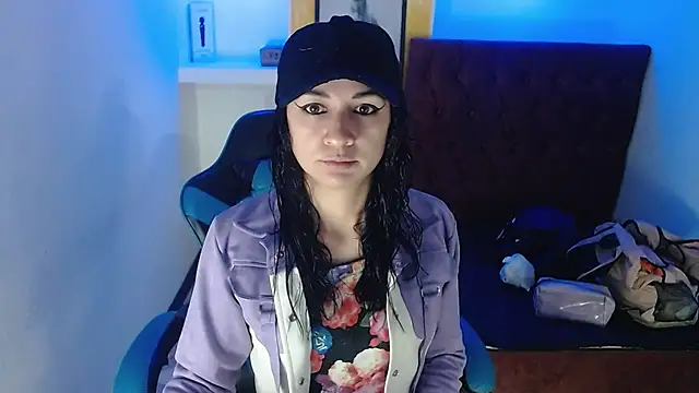 Snapshot of alison_moon7 chatting on September 19, 2025, 12:20 pm alison moon7 online show from September 19, 2025, 12:20 pm