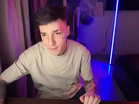 Snapshot of davesinner chatting on March 2, 2026, 4:35 am davesinner online show from March 2, 2026, 4:35 am