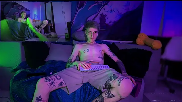 Snapshot of davesinner chatting on May 27, 2026, 1:57 am davesinner online show from May 27, 2026, 1:57 am