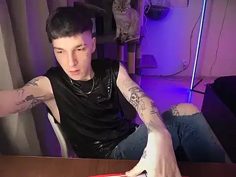 Snapshot of davesinner chatting on February 28, 2026, 9:36 pm davesinner online show from February 28, 2026, 9:36 pm