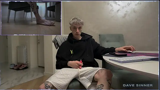 Snapshot of davesinner chatting on May 16, 2026, 8:46 am davesinner online show from May 16, 2026, 8:46 am