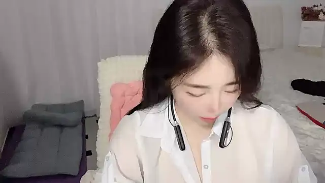 Snapshot of Xiali-166 chatting on November 23, 2025, 9:03 pm Xiali-166 online show from November 23, 2025, 9:03 pm