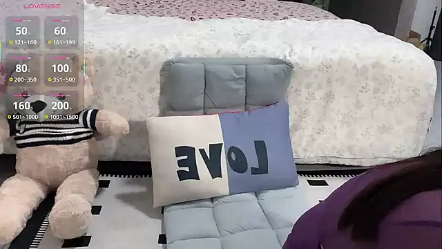 Snapshot of Xiali-166 chatting on October 21, 2025, 10:58 am Xiali-166 online show from October 21, 2025, 10:58 am