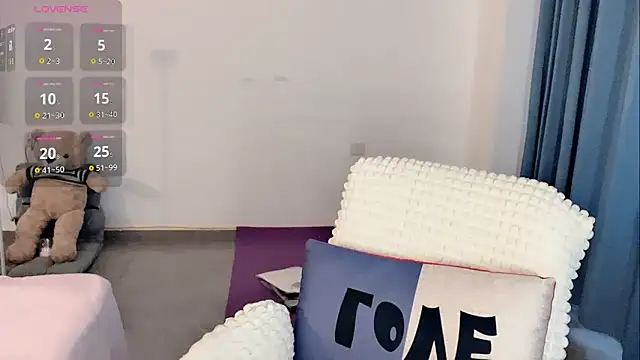 Xiali-166 online show from February 3, 2026, 12:32 am