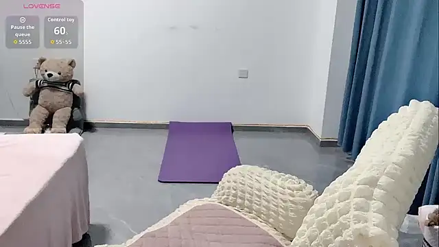 Xiali-166 online show from January 19, 2026, 5:44 am