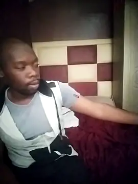 Snapshot of TinnyVsGiant chatting on September 14, 2025, 2:06 pm TinnyVsGiant online show from September 14, 2025, 2:06 pm