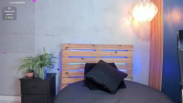 Snapshot of Daiisy_kiss chatting on September 21, 2025, 1:27 pm Daiisy kiss online show from September 21, 2025, 1:27 pm