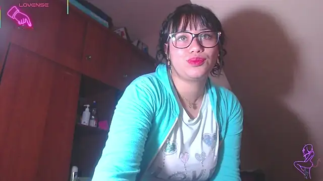 catalina saenz19 online show from November 21, 2025, 1:59 am
