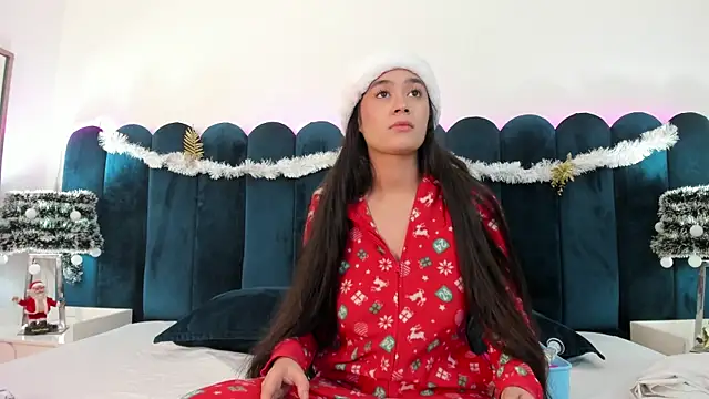 Snapshot of EmilyHanks_ chatting on December 20, 2025, 11:51 pm EmilyHanks online show from December 20, 2025, 11:51 pm