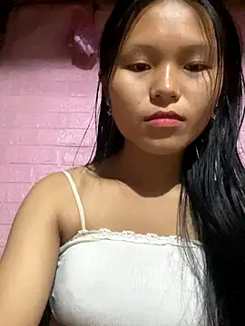 milo bae online show from November 18, 2025, 1:43 am