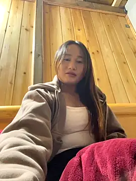 Snapshot of phungtiti chatting on November 29, 2025, 2:39 pm phungtiti online show from November 29, 2025, 2:39 pm