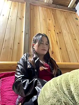 Snapshot of phungtiti chatting on December 1, 2025, 3:24 pm phungtiti online show from December 1, 2025, 3:24 pm