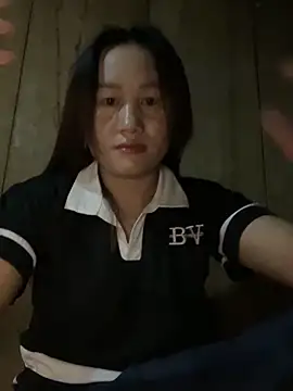 Snapshot of phungtiti chatting on October 27, 2025, 5:36 pm phungtiti online show from October 27, 2025, 5:36 pm