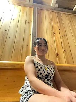 Snapshot of phungtiti chatting on October 10, 2025, 1:01 pm phungtiti online show from October 10, 2025, 1:01 pm