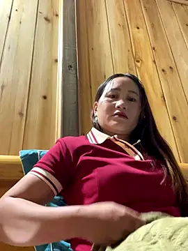 Snapshot of phungtiti chatting on November 3, 2025, 2:06 am phungtiti online show from November 3, 2025, 2:06 am