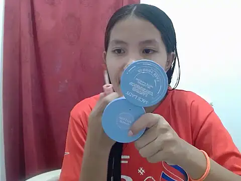 Snapshot of Joys_Wet_Pussy chatting on October 31, 2025, 4:42 am Joys Wet Pussy online show from October 31, 2025, 4:42 am