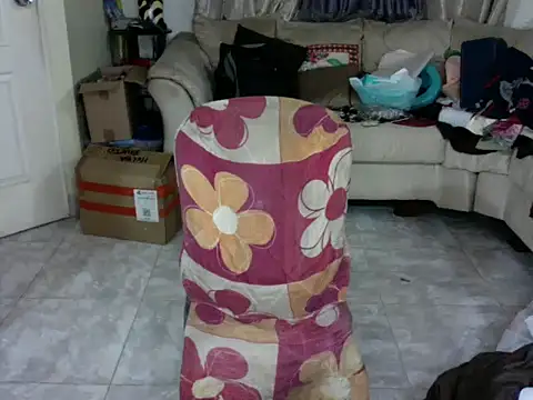 Snapshot of Diabloproducciones chatting on September 9, 2025, 2:32 am Diabloproducciones online show from September 9, 2025, 2:32 am