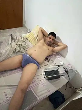 Snapshot of Diabloproducciones chatting on October 11, 2025, 1:17 am Diabloproducciones online show from October 11, 2025, 1:17 am