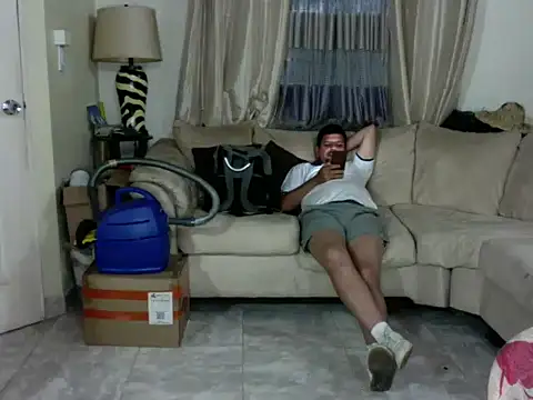 Snapshot of Diabloproducciones chatting on September 15, 2025, 1:06 am Diabloproducciones online show from September 15, 2025, 1:06 am