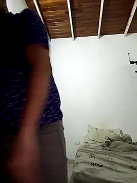 Snapshot of Diabloproducciones chatting on November 24, 2025, 10:21 pm Diabloproducciones online show from November 24, 2025, 10:21 pm