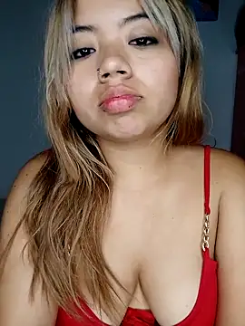 Snapshot of Emily__Hott chatting on October 1, 2025, 3:22 am Emily  Hott online show from October 1, 2025, 3:22 am