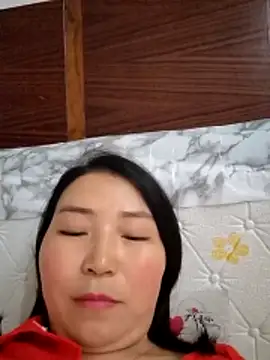 Snapshot of lingling5200 chatting on May 8, 2026, 5:50 pm lingling5200 online show from May 8, 2026, 5:50 pm