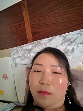 Snapshot of lingling5200 chatting on May 1, 2026, 7:35 am lingling5200 online show from May 1, 2026, 7:35 am