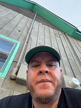 Snapshot of kev0n2389 chatting on September 27, 2025, 10:49 pm kev0n2389 online show from September 27, 2025, 10:49 pm