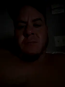 Snapshot of kev0n2389 chatting on September 24, 2025, 12:40 am kev0n2389 online show from September 24, 2025, 12:40 am