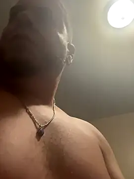 Snapshot of kev0n2389 chatting on October 5, 2025, 4:58 am kev0n2389 online show from October 5, 2025, 4:58 am