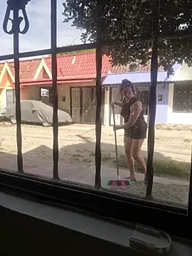 Snapshot of Nina_vallon chatting on November 4, 2025, 1:26 pm Nina vallon online show from November 4, 2025, 1:26 pm