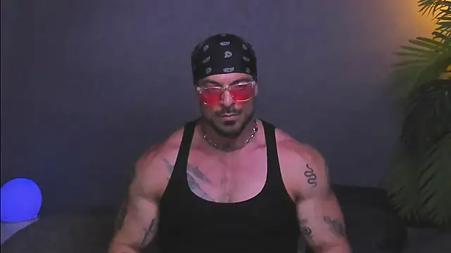 Snapshot of dennis_cox1 chatting on December 2, 2025, 2:01 am dennis cox1 online show from December 2, 2025, 2:01 am