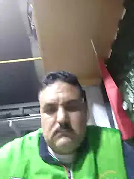 Snapshot of mM0140 chatting on December 13, 2025, 11:11 pm mM0140 online show from December 13, 2025, 11:11 pm