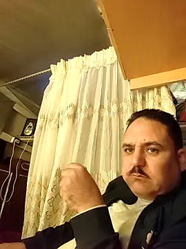 Snapshot of mM0140 chatting on December 3, 2025, 12:26 pm mM0140 online show from December 3, 2025, 12:26 pm