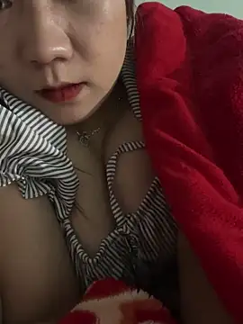 Snapshot of qinejr37 chatting on November 23, 2025, 1:54 pm qinejr37 online show from November 23, 2025, 1:54 pm