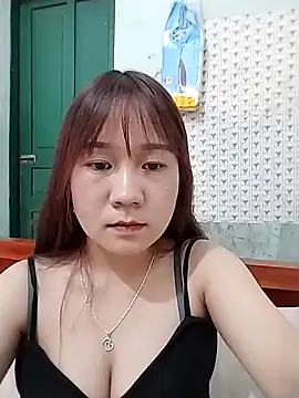 Snapshot of qinejr37 chatting on September 9, 2025, 11:19 am qinejr37 online show from September 9, 2025, 11:19 am