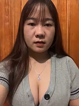 Snapshot of qinejr37 chatting on October 23, 2025, 11:14 pm qinejr37 online show from October 23, 2025, 11:14 pm