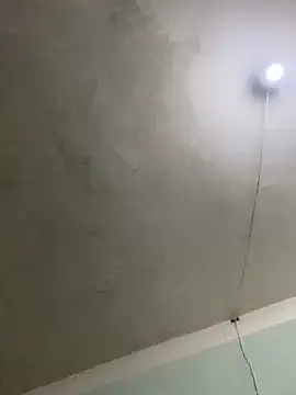 Snapshot of qinejr37 chatting on November 25, 2025, 2:12 am qinejr37 online show from November 25, 2025, 2:12 am