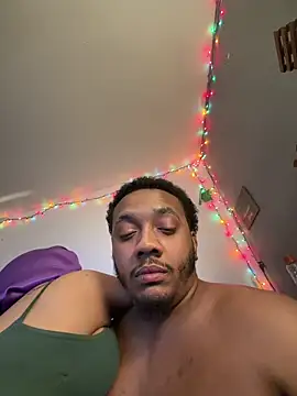 Kingstrokezxx online show from March 23, 2026, 5:29 am