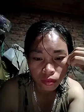   Ngoc20   online show from October 31, 2025, 3:36 am