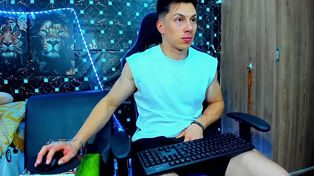 Snapshot of javiersexymann chatting on September 23, 2025, 5:14 am javiersexymann online show from September 23, 2025, 5:14 am