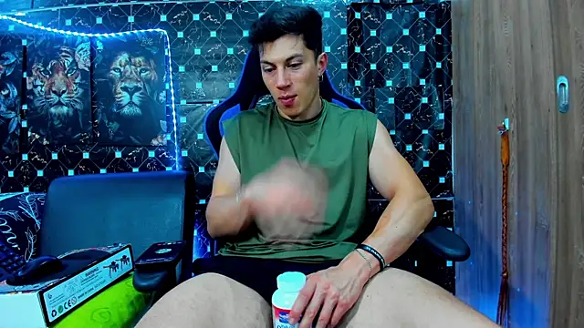 Snapshot of javiersexymann chatting on September 12, 2025, 11:26 pm javiersexymann online show from September 12, 2025, 11:26 pm