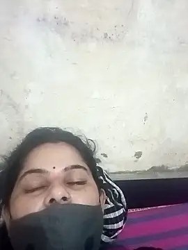 Snapshot of JULEE-740 chatting on September 27, 2025, 5:30 pm JULEE-740 online show from September 27, 2025, 5:30 pm