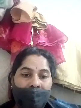 Snapshot of JULEE-740 chatting on November 10, 2025, 3:55 am JULEE-740 online show from November 10, 2025, 3:55 am