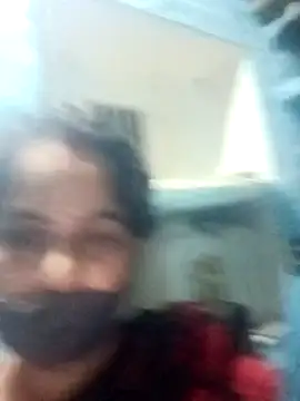 Snapshot of JULEE-740 chatting on November 4, 2025, 10:35 pm JULEE-740 online show from November 4, 2025, 10:35 pm