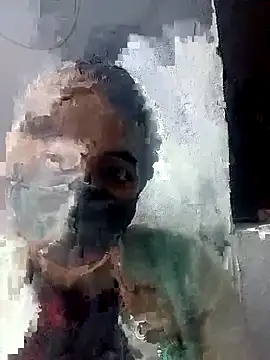 Snapshot of JULEE-740 chatting on October 30, 2025, 8:17 pm JULEE-740 online show from October 30, 2025, 8:17 pm