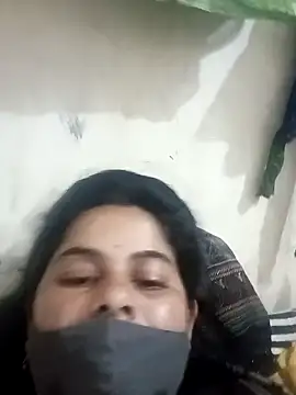 Snapshot of JULEE-740 chatting on October 5, 2025, 8:49 am JULEE-740 online show from October 5, 2025, 8:49 am