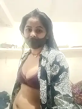 Snapshot of JULEE-740 chatting on December 5, 2025, 3:16 am JULEE-740 online show from December 5, 2025, 3:16 am